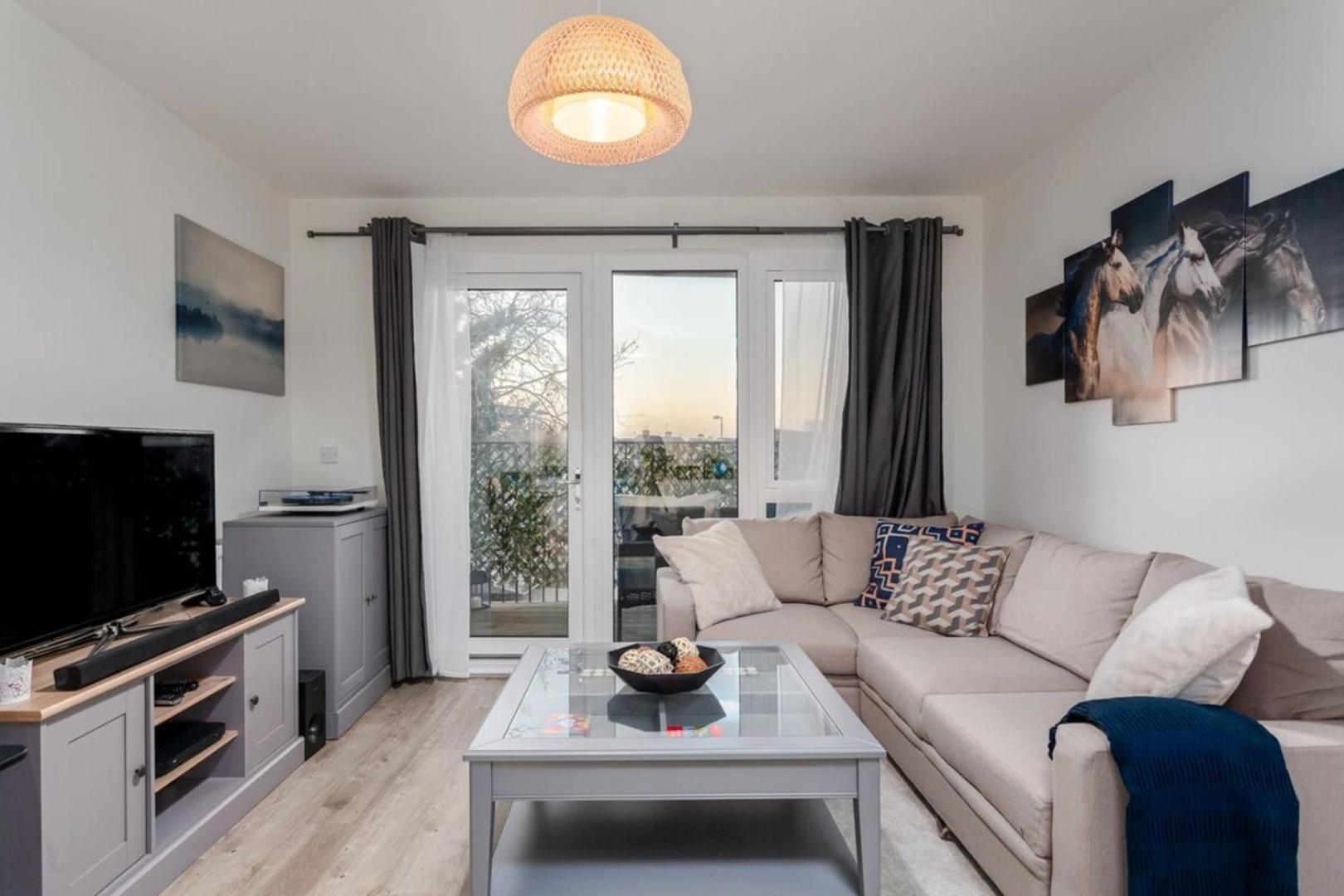 Classy Cricklewood Home London Eksteriør billede