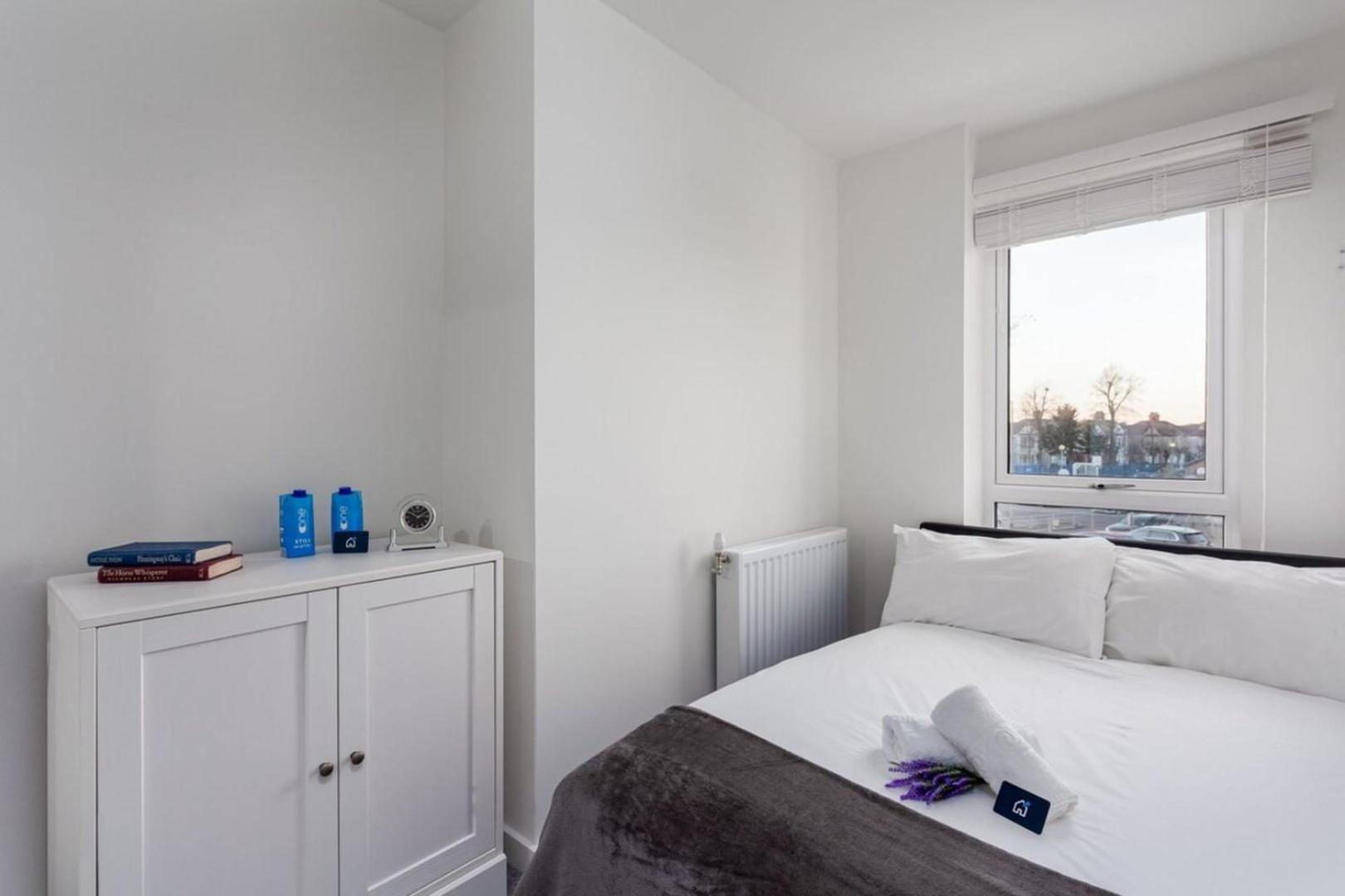 Classy Cricklewood Home London Eksteriør billede