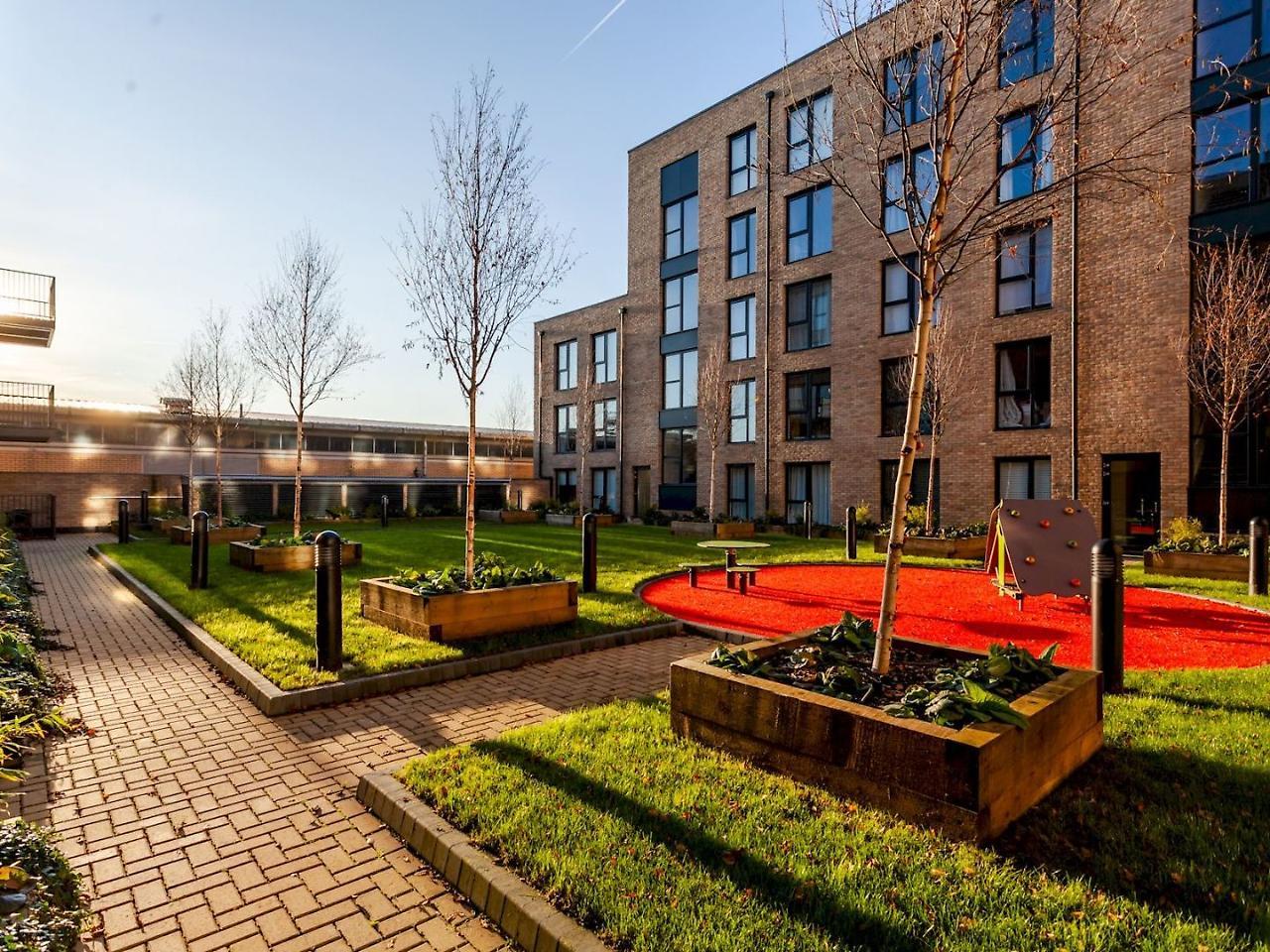 Classy Cricklewood Home London Eksteriør billede